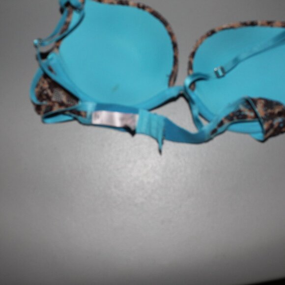 Victoria Secret Bra Size 34B - Picture 2 of 3
